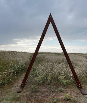Arche triangulaire en bois